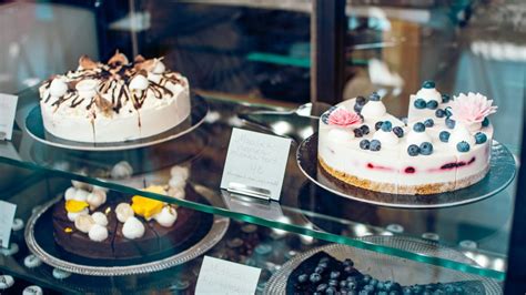 Best 9 Cake Shops in Singapore To Satisfy Your Sweet Tooth