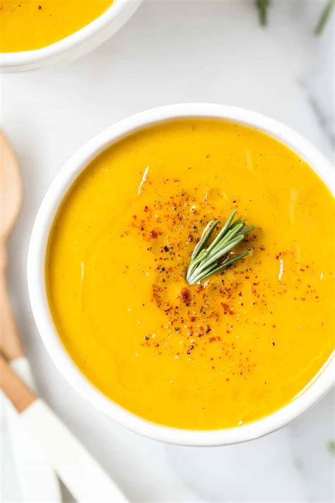 Butternut Squash Soup with Apple | Simply Quinoa