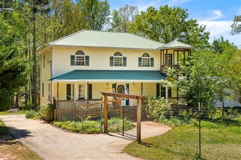 Lavonia, GA Real Estate - Lavonia Homes for Sale | realtor.com®