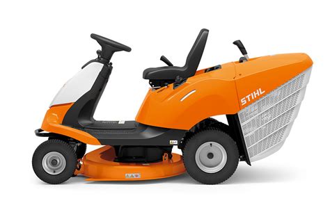 RT 4082 - Manoeuvrable ride-on mower for gardens with trees