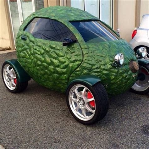 Random Pictures Of The Day - 50 Pics | Car humor, Weird cars, Tiny cars