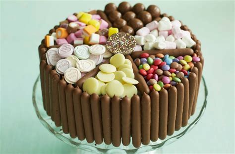 Pick & mix chocolate and sweetie cake | Dessert Recipes | GoodtoKnow