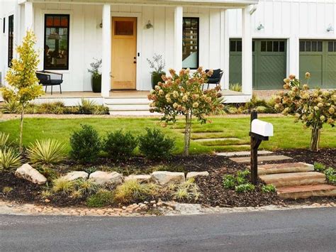 🏡 21 Landscape Designs with Front Yard Curb Appeal | Yardzen