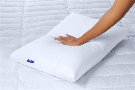 Are Down Pillows Good? 6 Benefits to Consider | Casper