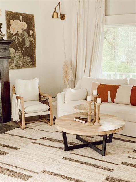 Farmhouse Living Room Area Rugs | www.resnooze.com