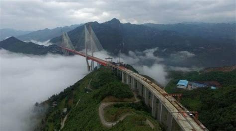 World´s highest bridge nears completion in China