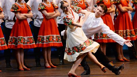 Everything you need to know about Russian folk dances - Russia Beyond