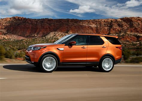 Land Rover Discovery (2017) review | CAR Magazine