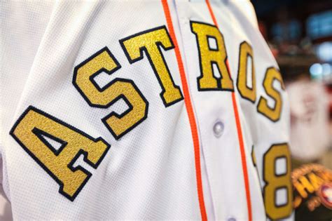 Astros to wear special gold jerseys to celebrate World Series