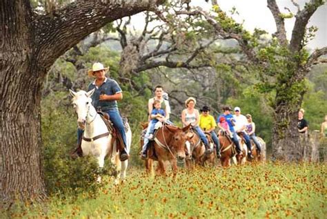 Dixie Dude Ranch in Bandera | Tour Texas