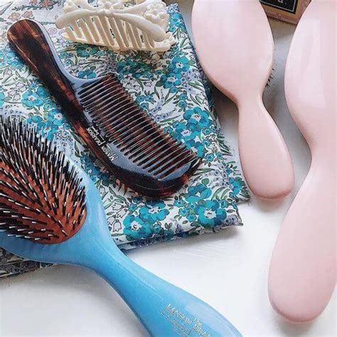 Mason Pearson Popular Mixture Hair Brush Review