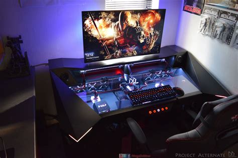 25 Amazing PC Gaming Battlestations | ForeverGeek