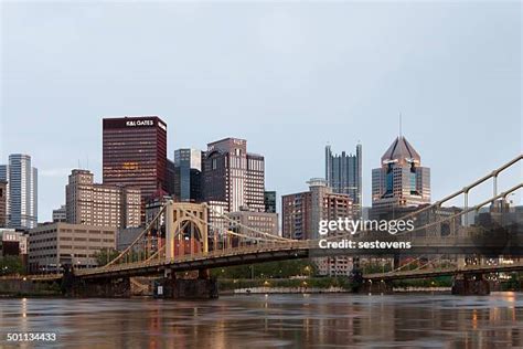 Pittsburgh Skyline Sunset Photos and Premium High Res Pictures - Getty ...