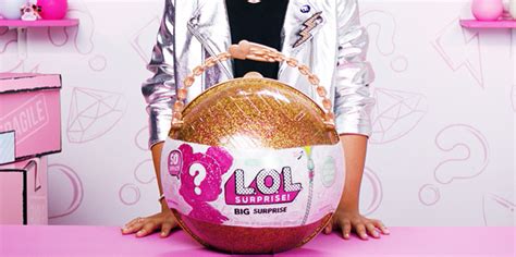 Everything You'll Find Inside the L.O.L. Surprise Big Surprise Ball | YAYOMG!