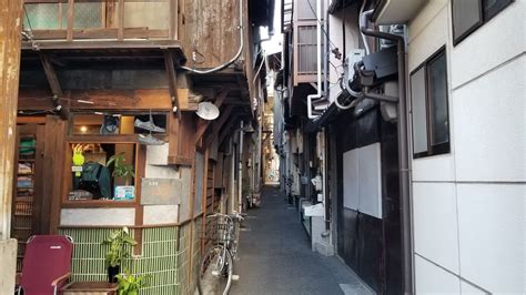 【4K】Japan Walking Tour - Tiny Japanese Alley Streets in Onomichi City, Hiroshima 尾道 広島 - YouTube