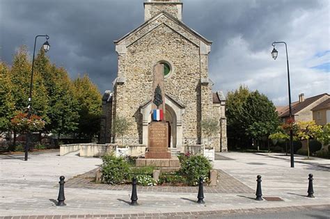 War Memorial Lognes - Lognes - TracesOfWar.com