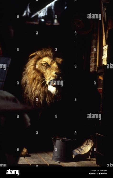 Jumanji Robin Williams Lion