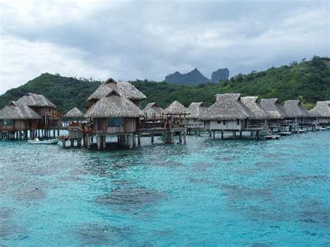 Overwater bungalows - Picture of Hilton Bora Bora Nui Resort & Spa ...