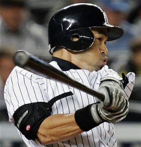 AP source: Ichiro Suzuki, Yankees close in on deal | Inquirer Sports