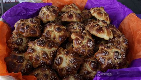 ¿Dónde comprar pan de muerto u hojaldras en Puebla?