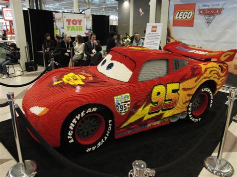 Lightning McQueen Made With 325000 Lego Bricks | Lego, Lightning mcqueen, Lego worlds