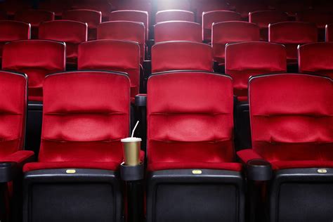 Florida man loses again in court over broken movie seat