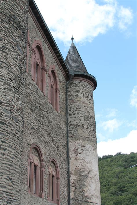 Vianden castle and medieval festival (Luxembourg) - awesomefamilyblog ...