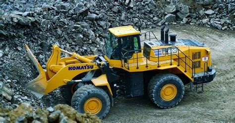 Komatsu America Corp. wheel loader | Dig Different