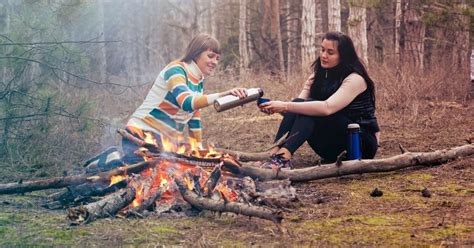 10 Best Campfire Games For Adults | 2023