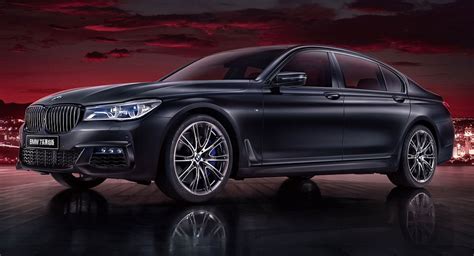 BMW 7-Series Black Fire Edition Joins The Dark Side In China | Carscoops