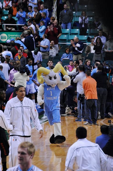 UNC MASCOT | The North Carolina Mascot leads the Tarheels on… | Flickr