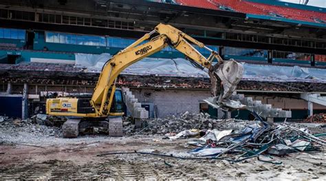 Miami Dolphins Stadium Begins Massive Renovation/Modernization - Daily ...