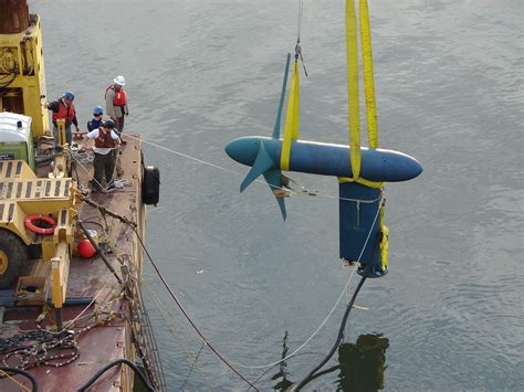 Powering the Future: Underwater turbines harness river power - CBS News