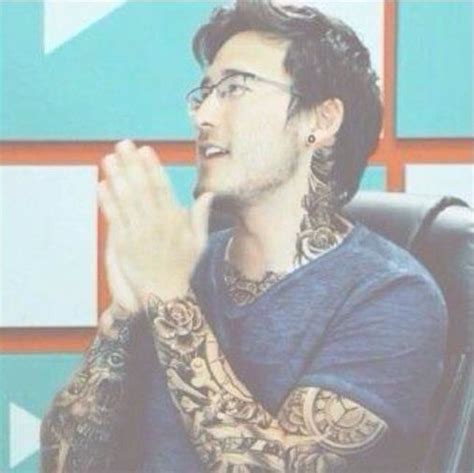 I'm not showing off my tattoos... Nooo I wouldn't be that selfish.... | Markiplier, Youtubers ...