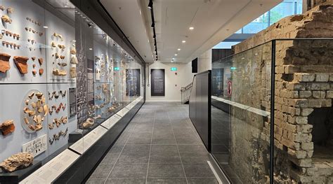 London’s newest museum shows off a huge slice of Roman wall