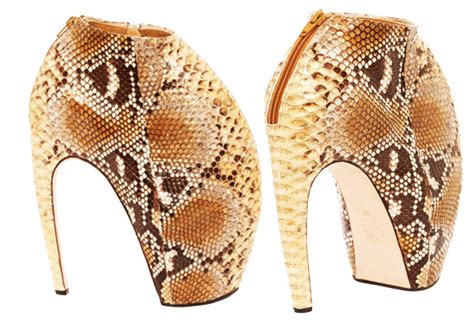 The Armadillo Shoes by Alexander McQueen - ICON-ICON