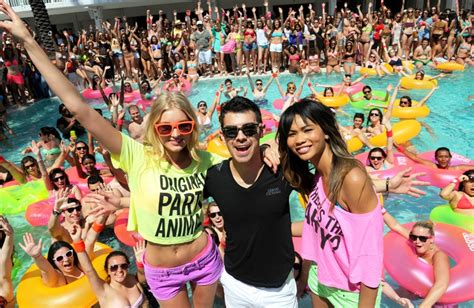 The best Pool Parties in Miami | Tips Trip Florida