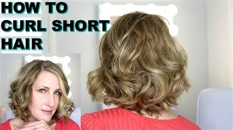 HOW TO CURL SHORT HAIR WITH A CURLING IRON | How to curl short hair ...