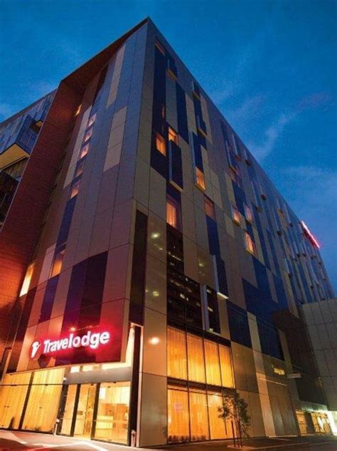 Travelodge Hotel Melbourne Docklands in Australia - Room Deals, Photos ...