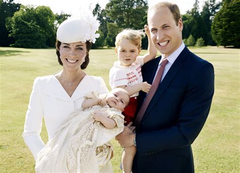 This was the first official portrait of the new family of four. | Kate ...