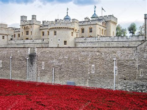 Tower of London – Stock Editorial Photo © TallyPic #61511007