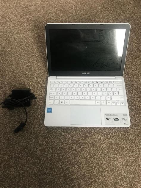 White ASUS Small laptop | in Willerby, East Yorkshire | Gumtree