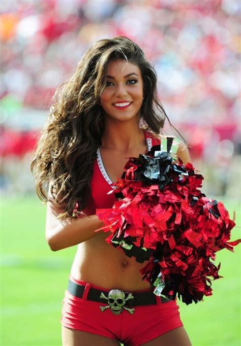 297 best NFL Cheerleaders and NFL Makeup images on ... - Alles pin | Buccaneers cheerleaders ...