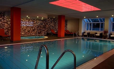 Munich Marriott Hotel Pool: Pictures & Reviews - Tripadvisor