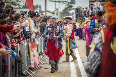 Tampa Braces for Invasion by the Gasparilla Pirate Festival & Parade [2022]