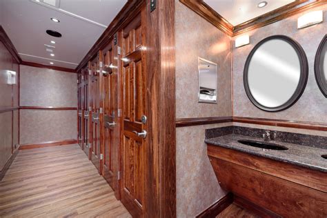 Restroom Trailer Rental - Elite Restrooms