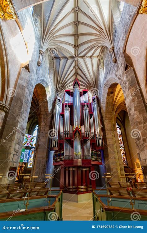 Interior View of the St Giles Cathedral Editorial Photography - Image ...