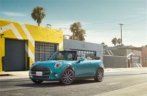 mini cabrio :: Behance