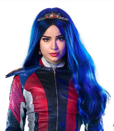 Pin de Michelle en Descendants 3 (2019) | Famosos, Personajes de ...