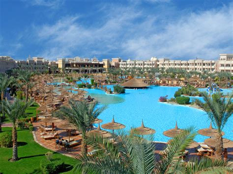 Hotel Pickalbatros Palace Resort in Hurghada günstig buchen bei TUI.com